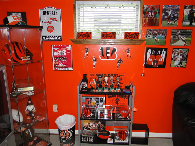 Photo of a Cincinnati Bengals man cave 2.